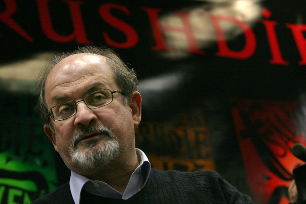 آخر التطورات بشأن حالة المرتد 'سلمان رشدي' الصحية