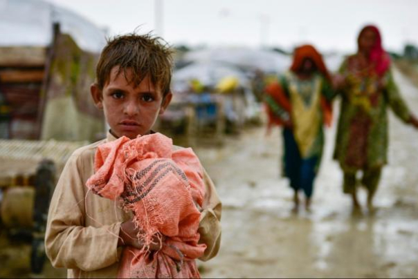 باكستان تحت رحمة الفيضانات..  الطوارئ بعد مقتل 1000 شخص