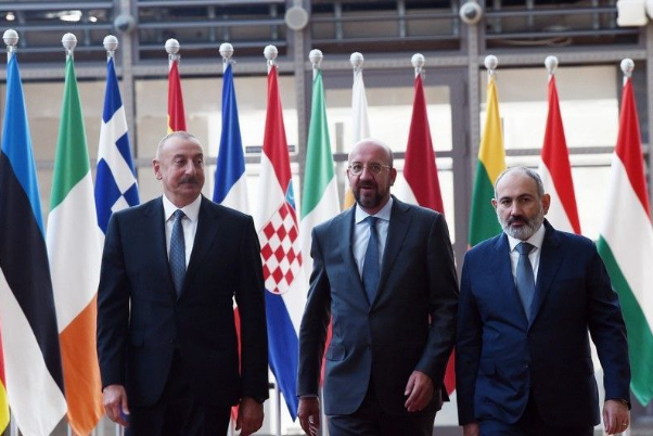 مقامات جمهوری آذربایجان و ارمنستان در بروکسل دیدار کردند