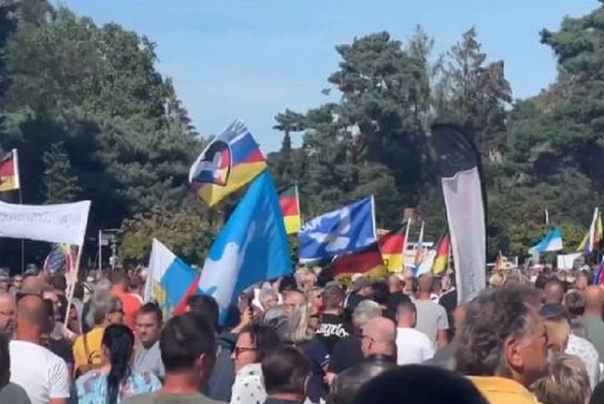 لليوم الثاني على التوالي.. الألمان يتظاهرون ضد سياسة بلادهم تجاه أوكرانيا