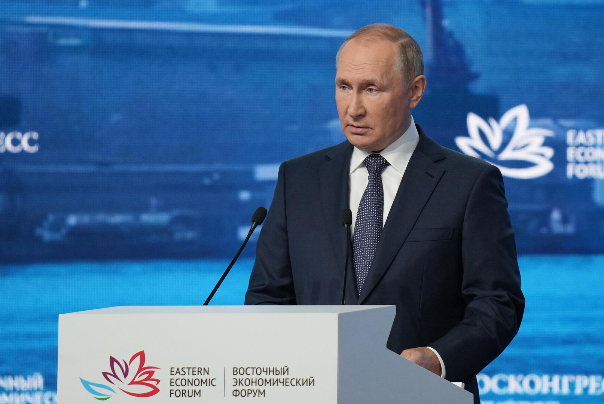 Путин заявил, что мир не должен быть основан на диктате одной страны