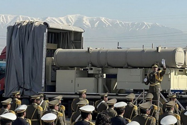 Успешный пуск стратегической ракеты "Фатх 360" в ходе учений "Могущество 1401" армии Исламской Республики Иран