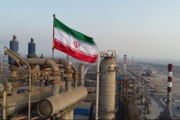 النفط الايراني سيتدفق على مصافي أوزبكستان