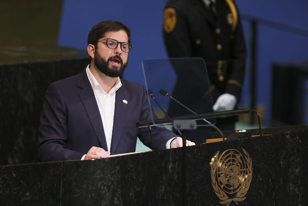الرئيس التشيلي يؤكّد على حق الشعب الفلسطيني في اقامة دولة مستقلة