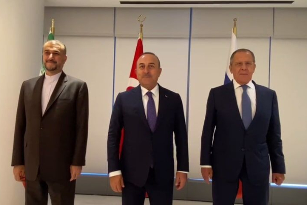 اجتماع مشترك لوزراء خارجية إيران وروسيا وتركيا في نيويورك