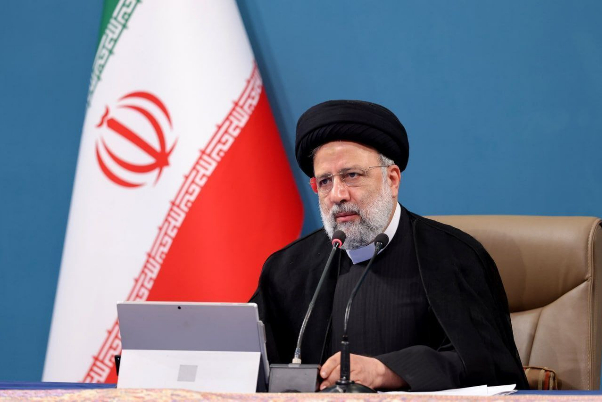 Президент Раиси: Враг чувствует опасность со стороны Исламской Республики