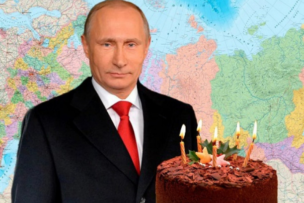 Лукашенко подарил Путину на день рождения трактор