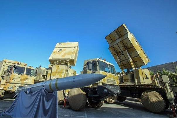 الدفاع الجوي الإيراني يختبر منظومة "باور 373" حتى مدى 300 كيلومتر
