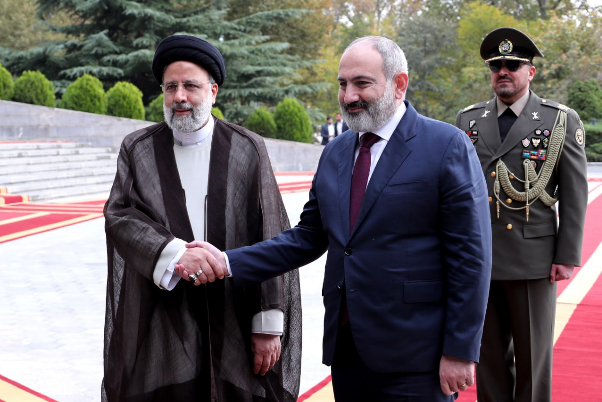 السيد رئيسي يستقبل رئيس وزراء أرمينيا