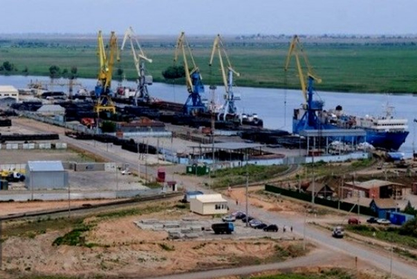 ايران تطور ميناءً روسيا على بحر قزوين