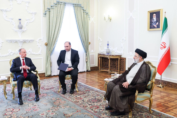 Президент Ирана встретился с секретарем Совета безопасности России в Тегеране