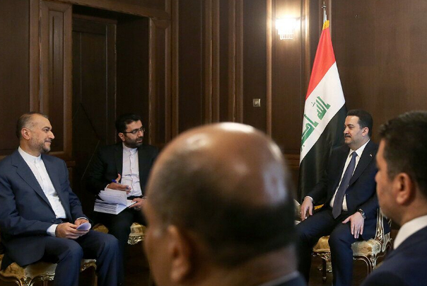 Глава МИД Ирана встретился с премьер-министром Ирака в Тегеране
