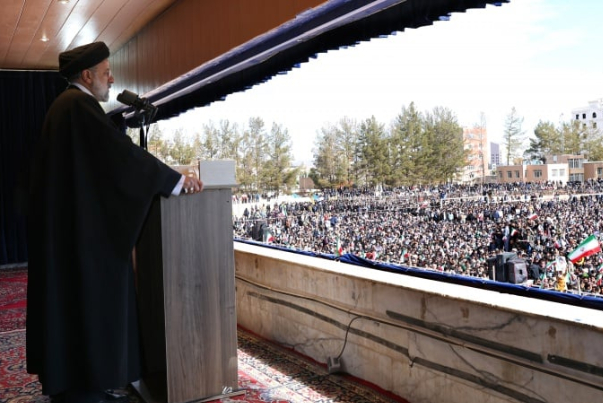Раиси: Люди — самая важная составляющая могущества Ирана