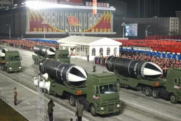 Южная Корея объявила боевую готовность в связи с запуском ракеты КНДР