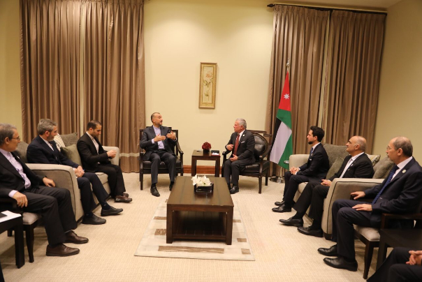 Министр иностранных дел Ирана и король Иордании провели встречу в Аммане
