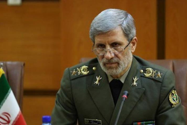 العميد حاتمي: الهيمنة الأمريكية الهشة انهارت في العالم بصواريخنا