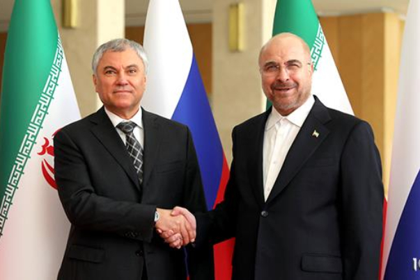 قاليباف يؤكد على ضرورة تطوير التعاون المصرفي والنقدي بين إيران وروسيا