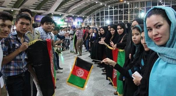ايران تحتضن أكثر من خمسة ملايين مهاجر أفغاني