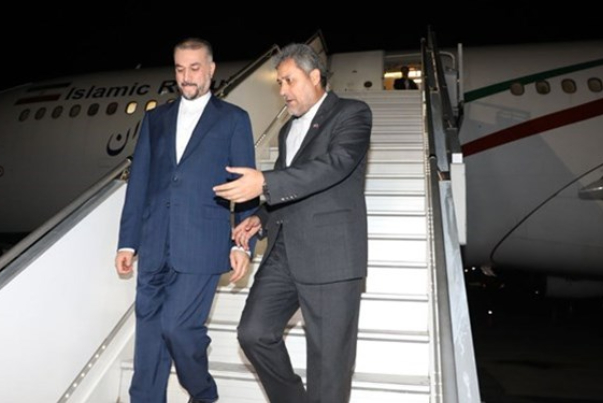 وزير الخارجية الايراني يصل كراكاس المحطة الثانية في جولته بأميركا اللاتينية