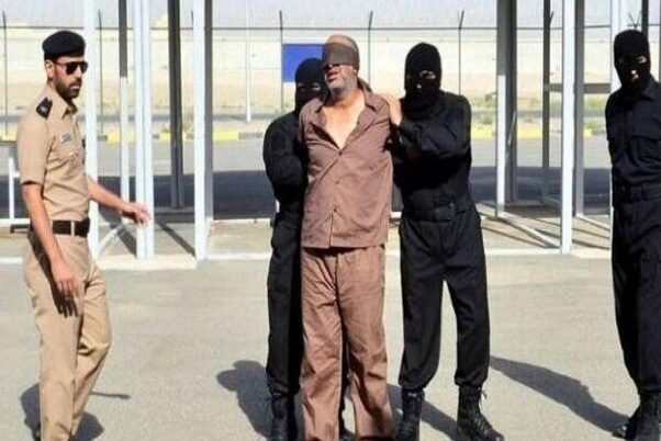 Executions that reveal the gesture of Western human rights