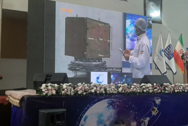 قمران صناعيان جديدان.. إيران ستصبح مُصدِّرة للخدمات الفضائية