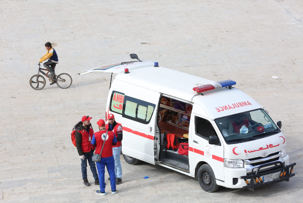 145 ألف متضرر من الزلزال  في اللاذقية.. ووفد العتبة الحسينية يتابع توزيع المواد