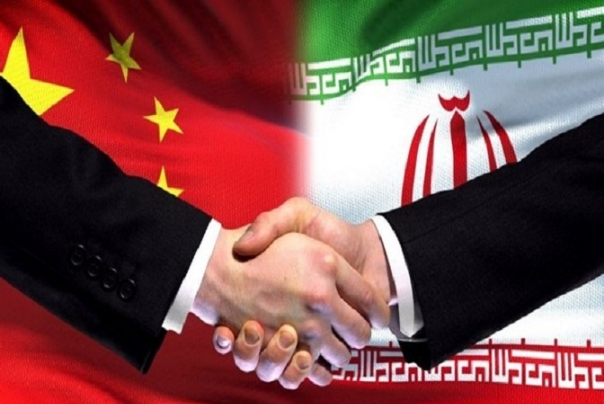 Иран и Китай договорились отказаться от доллара и торговать на основе риала-юаня