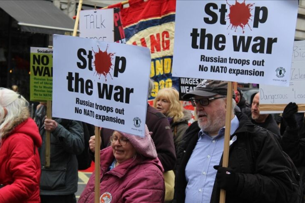 تظاهرات مردم لندن علیه ارسال سلاح به اوکراین