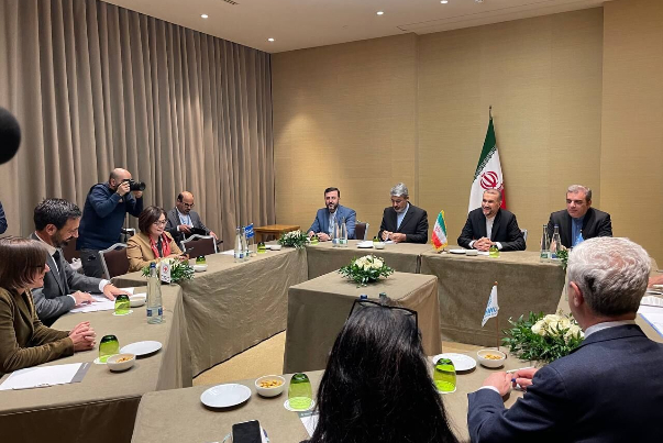 Глава МИД Ирана встретился с главами международных гуманитарных организаций в Женеве