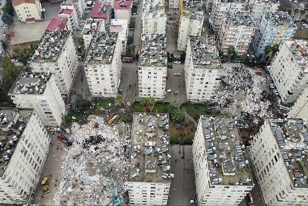 صدها ساختمان در استانبول از بیم زلزله تخلیه شد