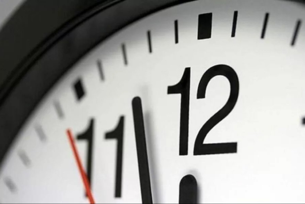 تدابیر وزارت ارتباطات برای جلوگیری از مشکلات نرم‌افزاری به‌ دلیل تغییر نیافتن ساعت در سال جدید