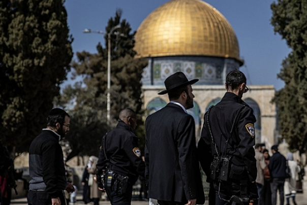 רבנים קוראים לשחוט קורבנות באל-אקצא לרגל "פסח היהודי"