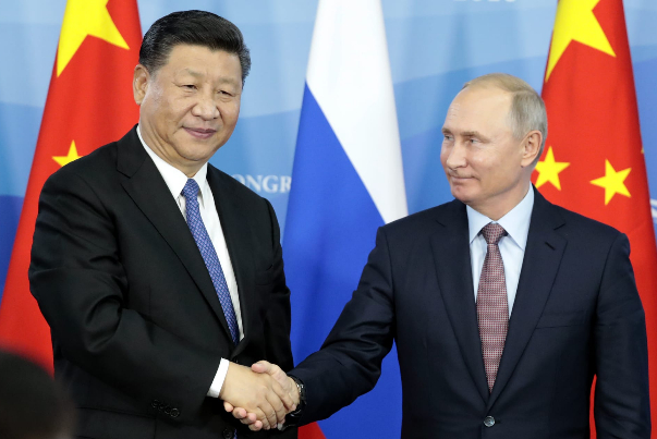 الدفاع الصينية: جاهزون للتعاون مع الجيش الروسي والتنسيق الاستراتيجي لتنفيذ مبادرات أمنية عالمية
