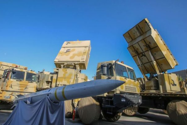 الدفاع الايرانية تعلن عزمها تطوير الدفاع الجوي السوري