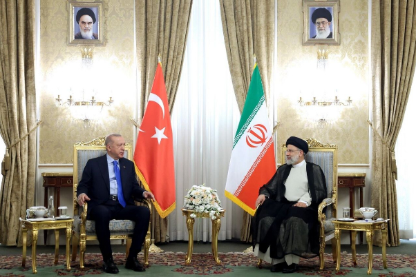 Раиси и Эрдоган обсудили вторжение Израиля в мечеть Аль-Акса