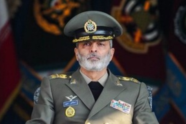 قائد الجيش: ايران تتجه نحو مزيد من الاقتدار