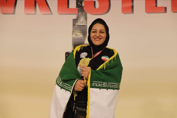 Впервые в истории Иранка завоевала золотую медаль на чемпионате Азии по армрестлингу
