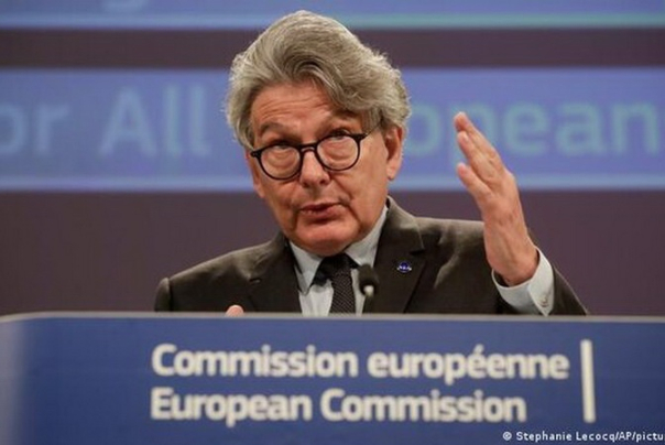 Просьба чиновника ЕС провозгласить "экономику состояния войны"