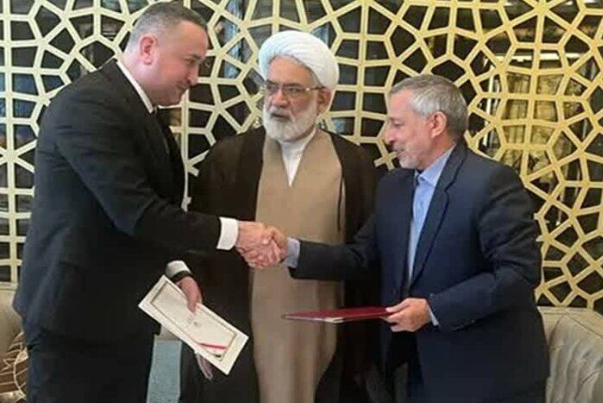 إيران وطاجيكستان تتطلعان لتعزيز التعاون القانوني والقضائي