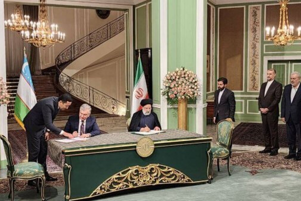 ايران واوزبكستان توقعان على 10 وثائق للتعاون الثنائي