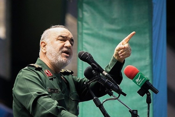اللواء سلامي: لايمكن لأحد اليوم أن يمنع إيران من عملية الاستيراد والتصدير