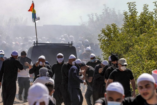 'نتنياهو' يرضخ ويأمر بوقف أعمال 'التوربينات' في الجولان السوري المحتل