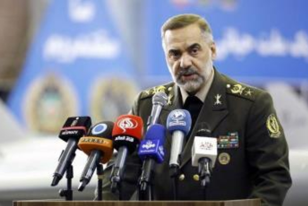 وزير الدفاع الايراني يعلن زيادة الصادرات الدفاعية الى 4 أضعاف