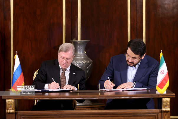 Иран и Россия подписали контракт на строительство железной дороги Решт-Астара