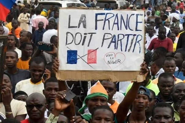 شکست فرانسه در نیجر آغازگر دومینوی سقوط استعمارگران در قاره سیاه