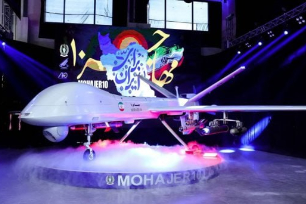 إزاحة الستار عن احدث طائرة مسيرة ايرانية