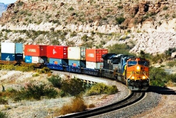 Начала железнодорожного транзита грузов из России в Саудовскую Аравию по иранскому коридору