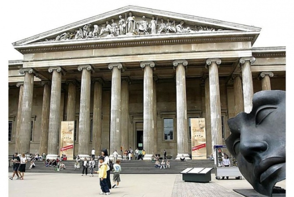 Реакция посла Ирана в Лондоне на кражу произведений Британского национального музея