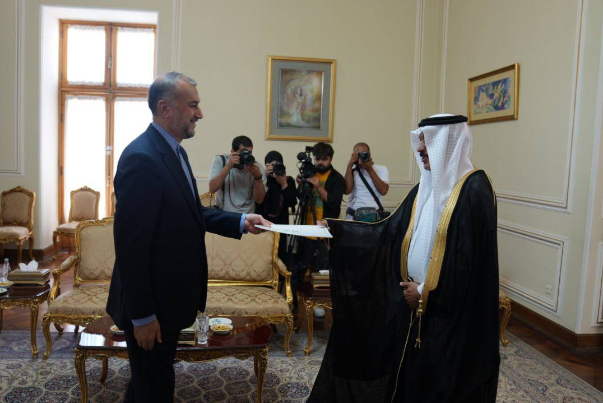 سفیر عربستان استوارنامه خود را تقدیم وزیر امور خارجه کرد