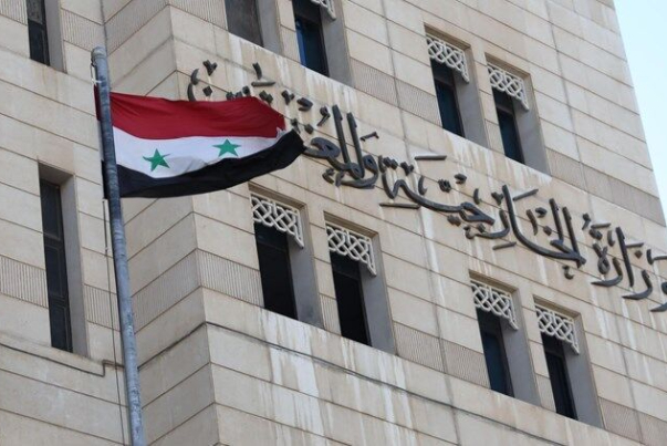 الخارجية السورية: واشنطن و أدواتها الإرهابية تواصل نهب الثروات الوطنية